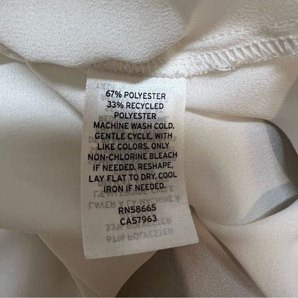 Halogen Women’s Cross Front Long Sleeve Low Cut Blouse White Ivory Cloud Size S - Picture 6 of 11